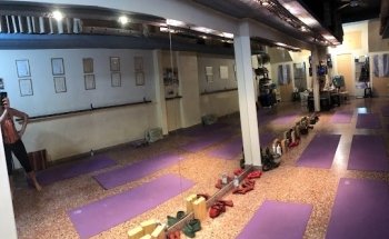 Moni Gym
