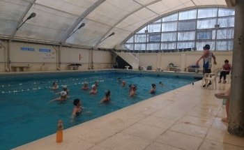 Instituto de Natación y Deportes.