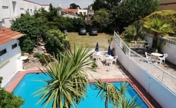 Hotel Shelter SRL