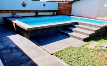 Quincho y piscina 0es3