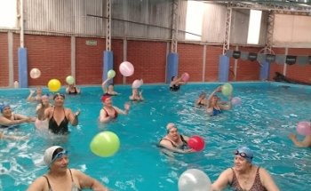 Piscis Natación Piscis 18 Pileta Climatizada