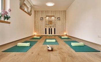Beardy Mountain Yoga