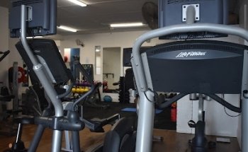Elanora Squash & Fitness