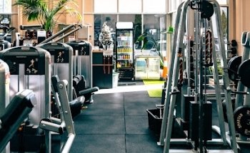 GAINS GYM