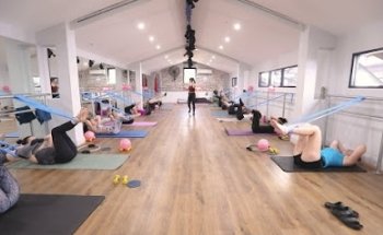 Feetup Fitness Studio