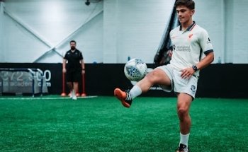 The Sports Clinic of Football