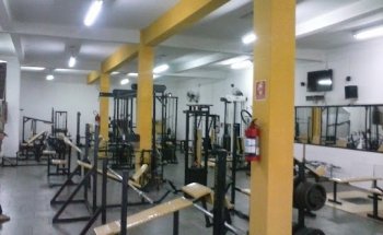 Academia Impacto Fitness center