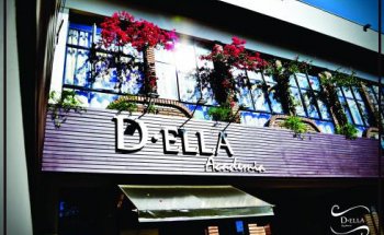 Della Academia