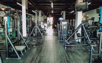 FlyFit Academia