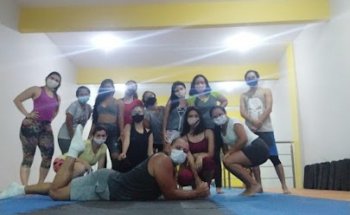 JUNIOR SUPLEMENTOS E ACADEMIA