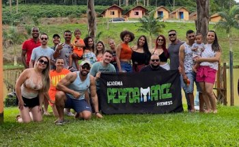 Academia Performance Fitness