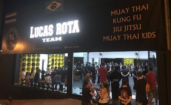 Lucas Rota Team - Killer Bees Muay Thai College