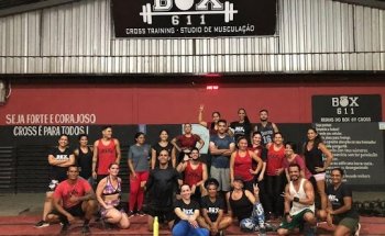 Box 611 cross & studio