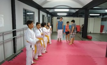 Academia Corpore Sano