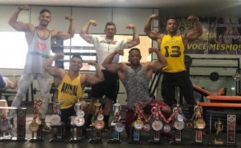 Academia Podium fitness