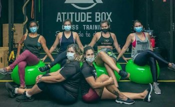 Atitude Box Cross