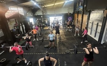 CrossFit Born To Barbell