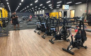 Academia Smart Fit - Av. Trinta e Seis