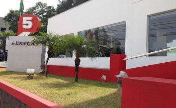 Academia P5