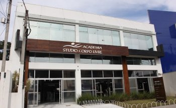 Academia Studio Corpo Livre Água Verde