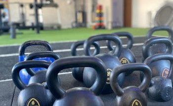 SIM, uma não academia.