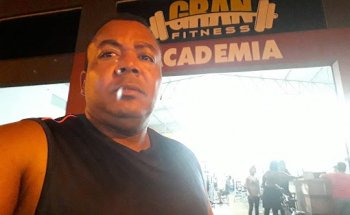 Academia Corps Fitness.