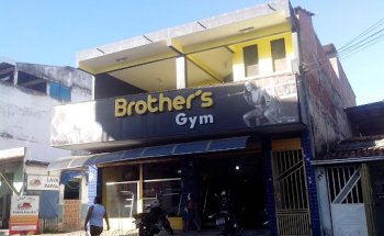 Academia Brothers' Gyn