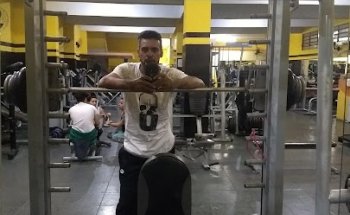 Academia GOLD'S GYM