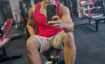 Academia Alem Fitness