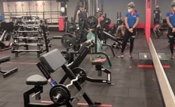 Selfit Olaria: Musculação, Funcional, HIIT, Muay Thai, Jump, Academia, Rio De Janeiro, RJ