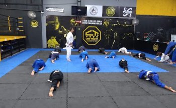 CT UNI FIGHT