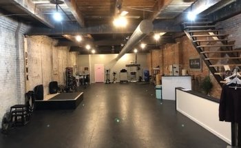 The Strong Studio By DFWK