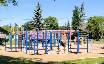 Riverside Meadows Outdoor Gym