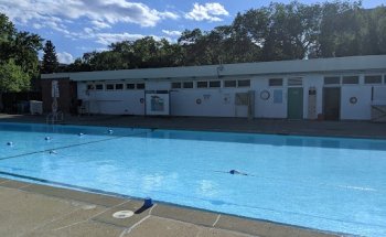 Oliver Outdoor Pool