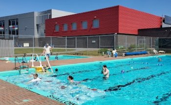 Lunenburg swimming pool