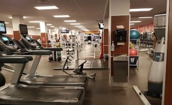 GoodLife Fitness Ottawa Queen and Bank