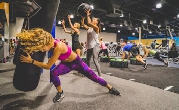 Crunch Fitness