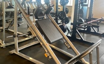 Solid Fitness & Tanning Studio Inc.