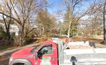 Parc F.-X.-Garneau tennis courts