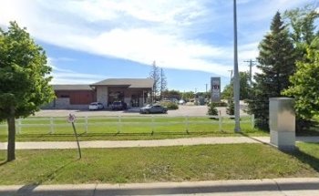 East Saint Paul Medical Centre