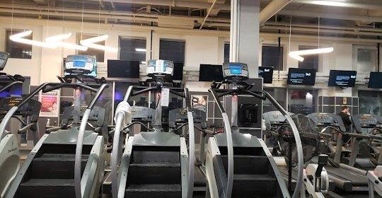 GoodLife Fitness Toronto Union Station Opening Hours Price And Opinions