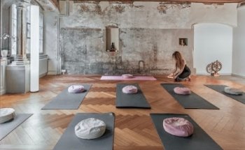 Sarva Yoga and Zen