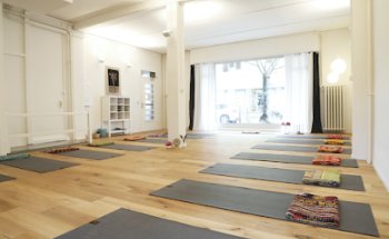 Sattva Yoga, Ayurveda, Plant-Based Kitchen