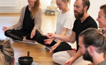 Yoga Journey - Yoga Ausbildungen & Weiterbildungen