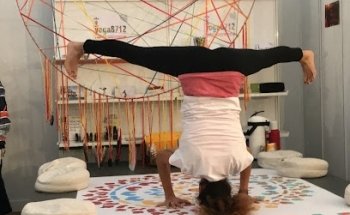 Yoga 8712