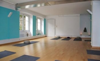 Ayur Yoga Center