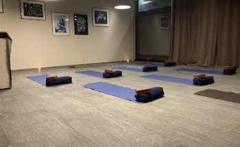Yoga Uitikon