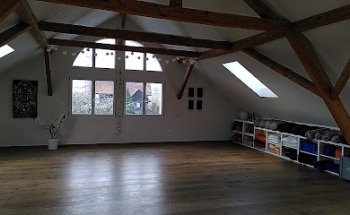 Raum und Yoga – Hatha Yogastudio