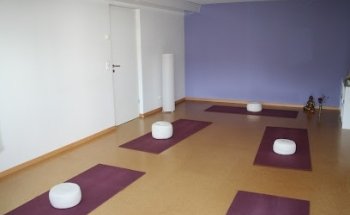 Yoga Jolanda
