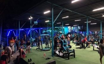 Strong Gym 100 %en forma